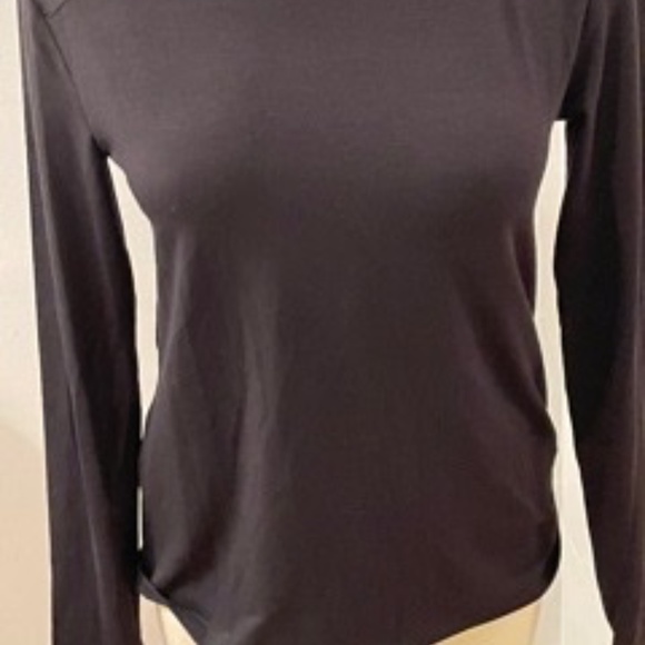 Fabulous black cut out top with mesh panels in front & faux leather in back - Picture 3 of 3